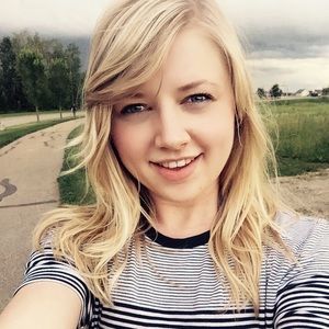 Meet your Posher, Vanessa